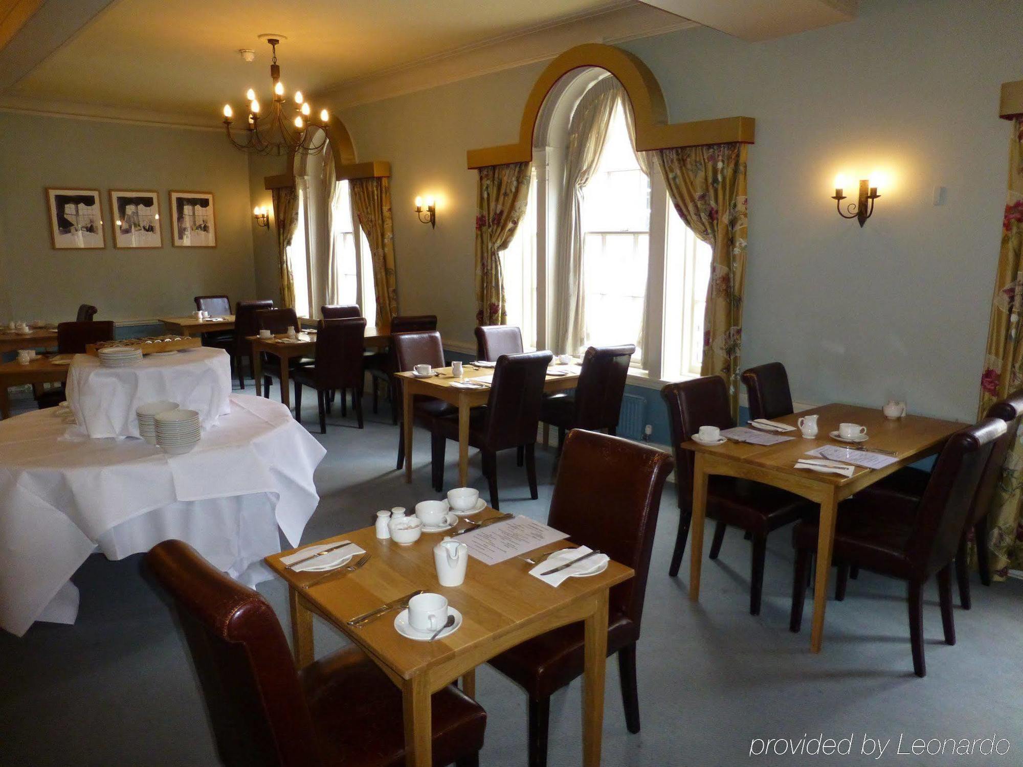 The Bear Hotel Devizes Kültér fotó