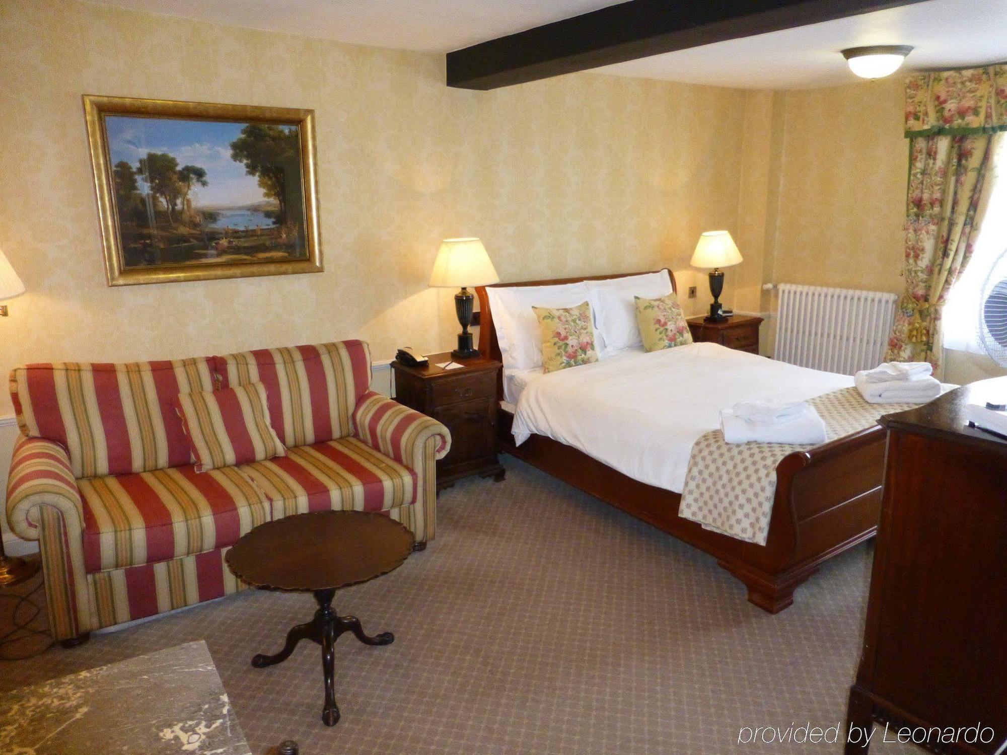 The Bear Hotel Devizes Kültér fotó